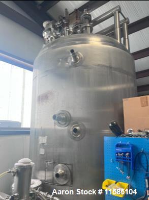 1500 gallon APV Crepaco, T316L Stainless Steel dimple jacket reactor, 60 psi @ 350&deg;F., 10 HP - Image 1