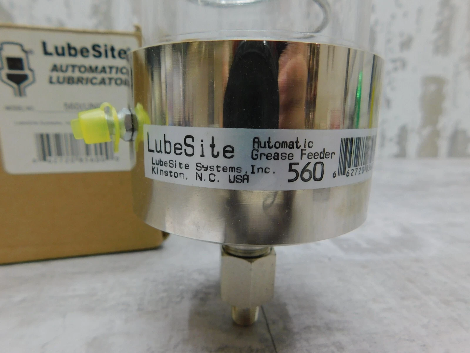 NEW Lubesite 560 Automatic Grease Feeder, 6 fl oz, 1/8" NPT, -10 - 250F NEW - Image 2