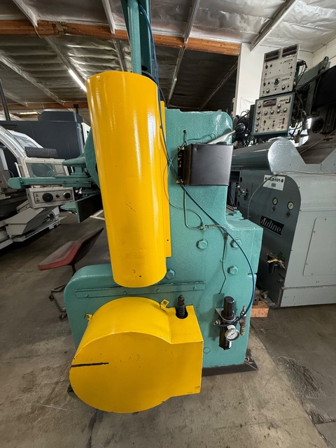 10 gauge x 10' Wysong #1010-RD, Mechanical Power Squaring Shear, 24" back gauge, 7.5 HP - Image 4