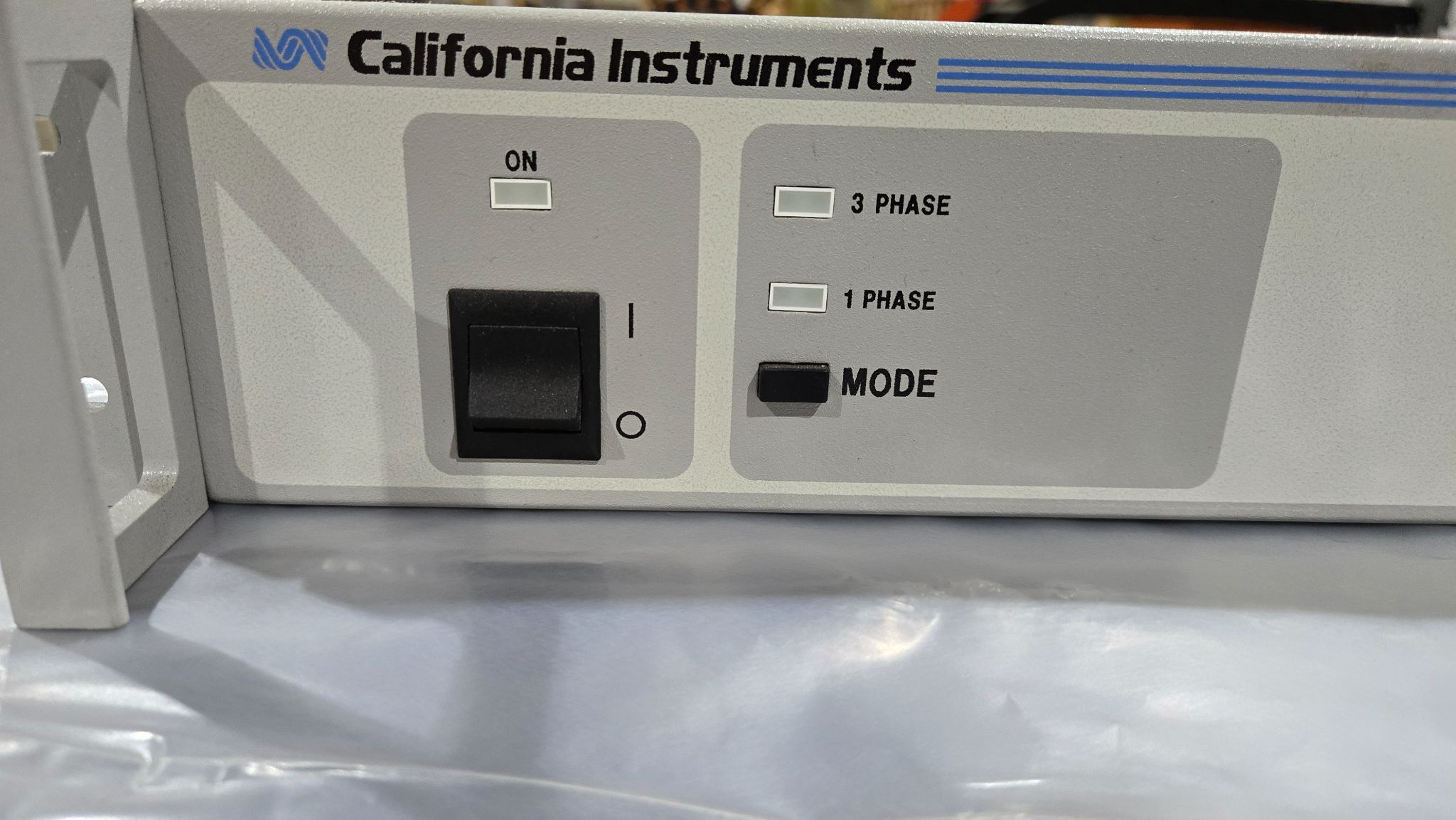 California Instruments #Mode-iX, Power Supply, 1 to 3 Phase Mode Switch, 115 VAC - Image 3
