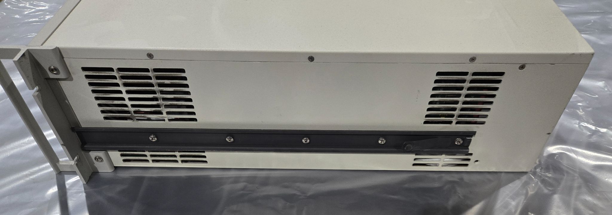 California Instruments #5001iX-NO, Power Source, 5 kVA & 8 kVA, 150/300 V Input, 187-253 V Output - Image 4