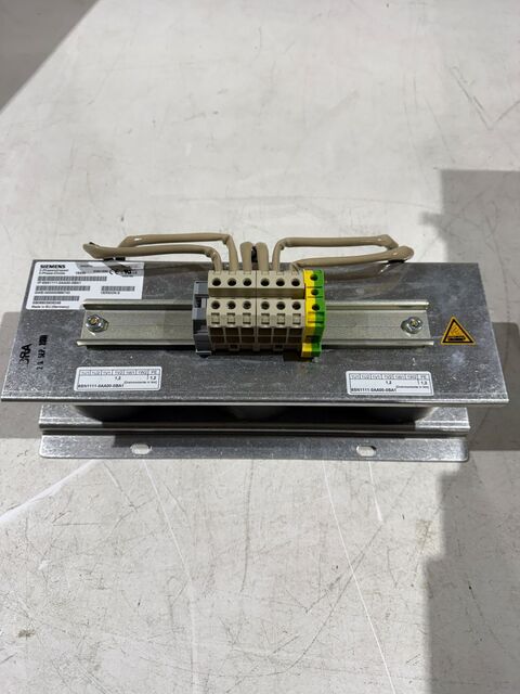 Siemens #1P6SN1111-0AA00-0BA1, Transformer, 3 Phase, 16 kW, New - Image 1