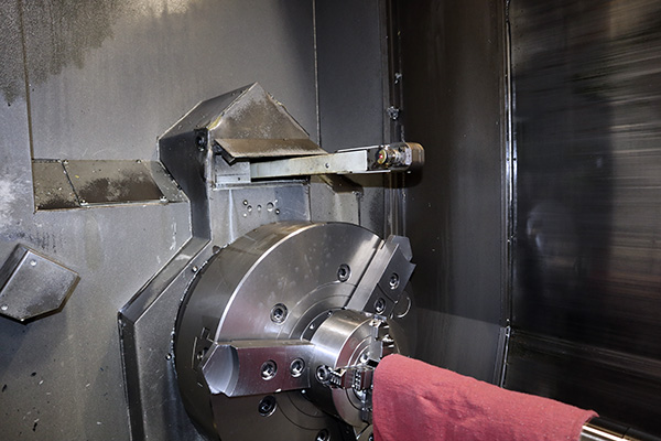 Mazak #Cybertech-4500M, CNC Lathe, 33.8" Swing, 21" Chuck, 5.5" Bar, 31.88" Turn diameter, 120" Cut length - Image 9