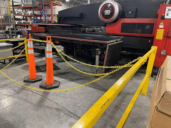 33 Ton, Amada #EML-3510NT, CNC turret punch, 58 station, 4 automatic index, 2000 watts, 10' x5' tbl., 3-work - Image 4