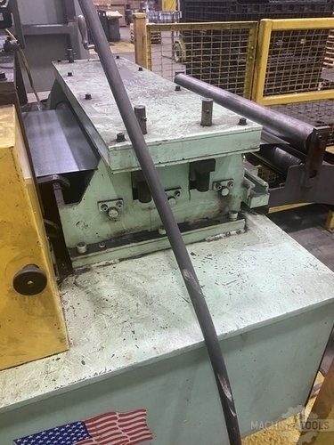 30" x .11" Coil Handling Systems, feeder with 5-roll pull through straightener - Image 2
