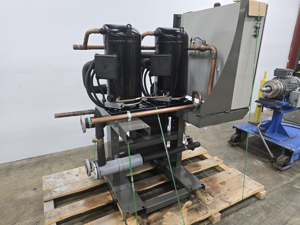 60 Ton, AEC, high efficiency remote air-cooled (HECR) chiller, R-410A refrigerant, 10" touch screen Control - Image 2