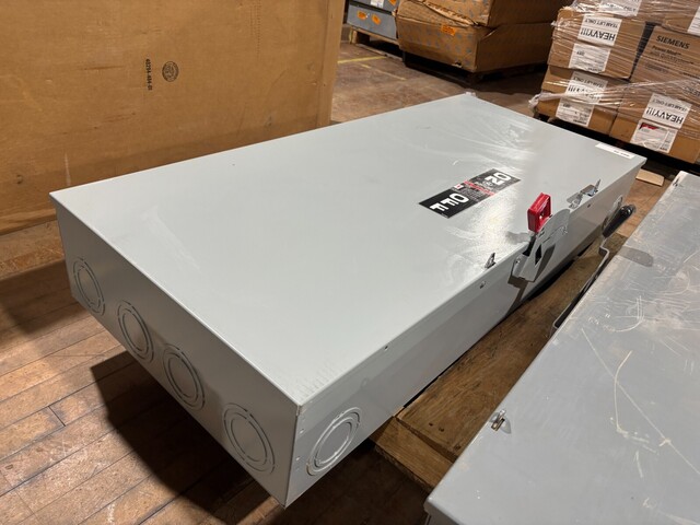 400 Amp. Eaton, TH4325, Fusible Safety Disconnect Switch, 240V 3P 3PH Type 1 - Image 5