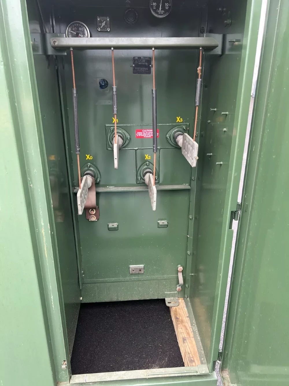 700 KVA 4152 Primary, 415 Secondary, Belyea 96J13900, 3 phase, padmount transformer - Image 4