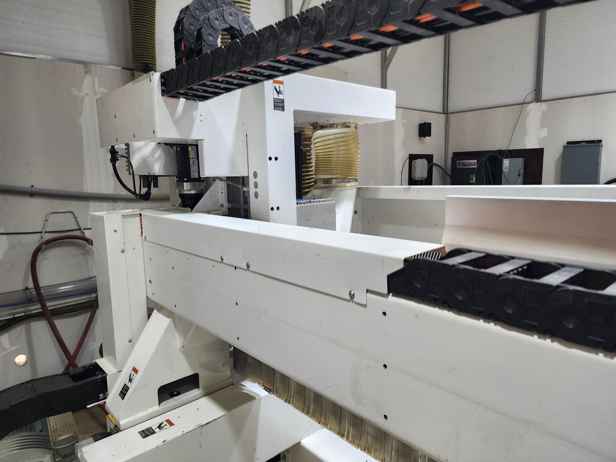 Homag #Centateq-N-500, CNC Router, 4' x 8' Table, 3-Axis, 24000 RPM, 13.4  HP, 2019 For Sale | Surplus Record, image size:2000x1500