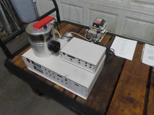 Cressington #208HR, sputter coater, MTM20 Control, vacuum pump, single phase - Image 2