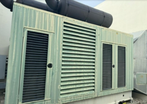 600 KW Cummins #GTA38, 1800 RPM, 480 Volts, enclosed, 261 hours - Image 6