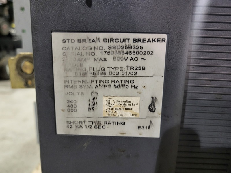 2500 Amps, ABB Power Break, SSD25B325, 3-pole circuit breaker, 600 Volts - Image 3