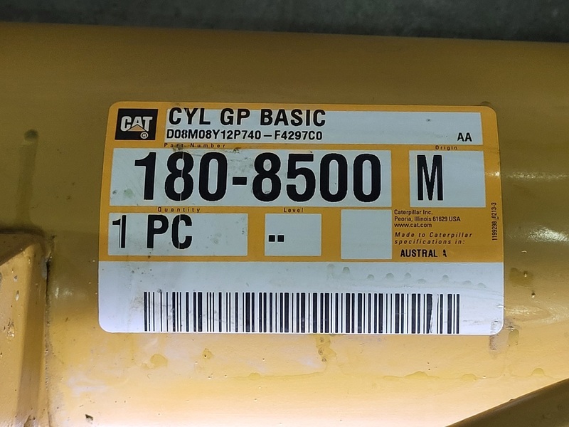 5" Bore, Caterpillar #180-8500, 127mm bore diameter steering cy, like new - Image 2