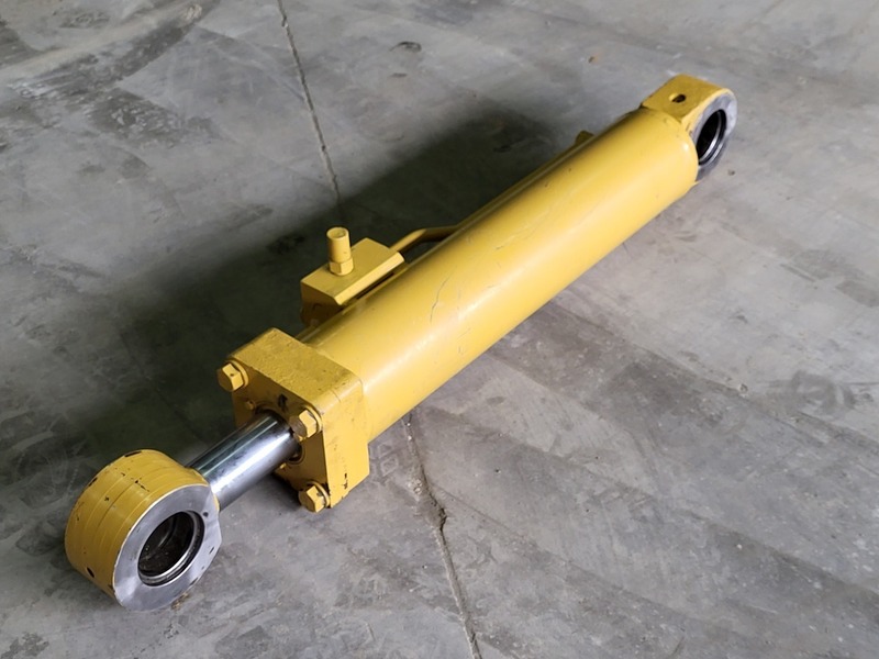 5" Bore, Caterpillar #180-8500, 127mm bore diameter steering cy, like new - Image 10