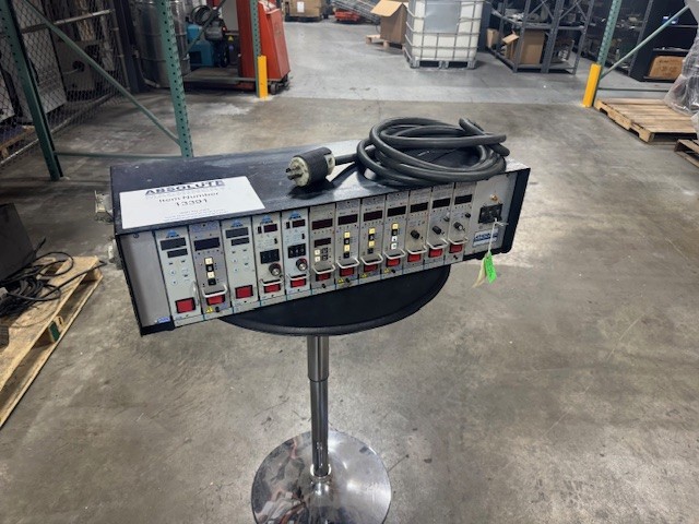 Athena, 12-zone hot runner controller, 12 cards, 15 amps per card, includes cables - Image 1
