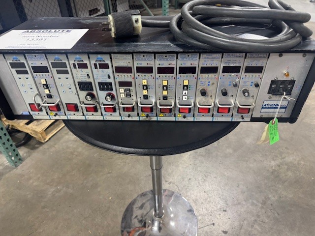 Athena, 12-zone hot runner controller, 12 cards, 15 amps per card, includes cables - Image 2
