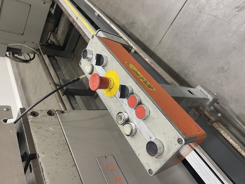 13.75" Elumatec #DG-142, double miter saw, 19-11/16" saw blade diameter, 2800 RPM - Image 9