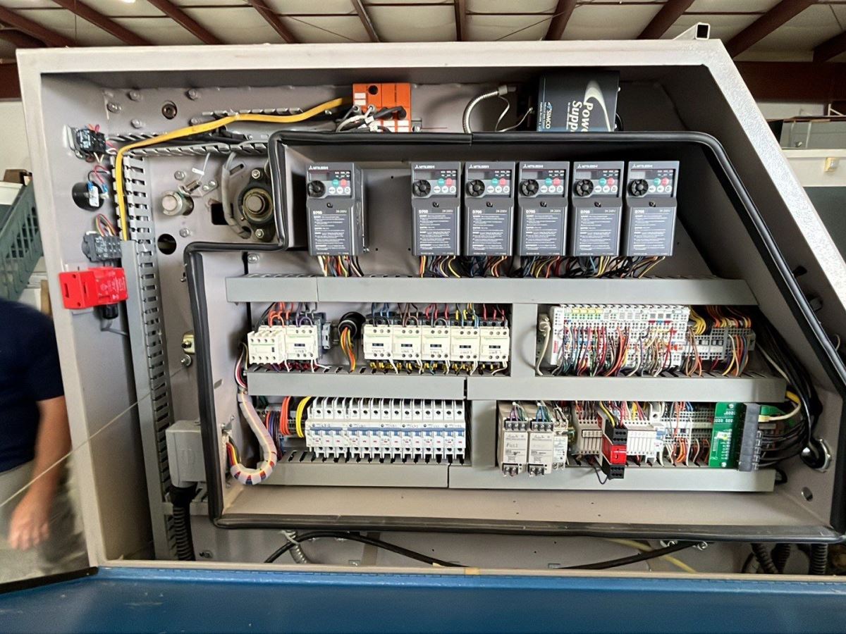 Chicago #Mini-S, Automatic Folder, Side Discharge w/Stacker, 480 V, 2012 - Image 9