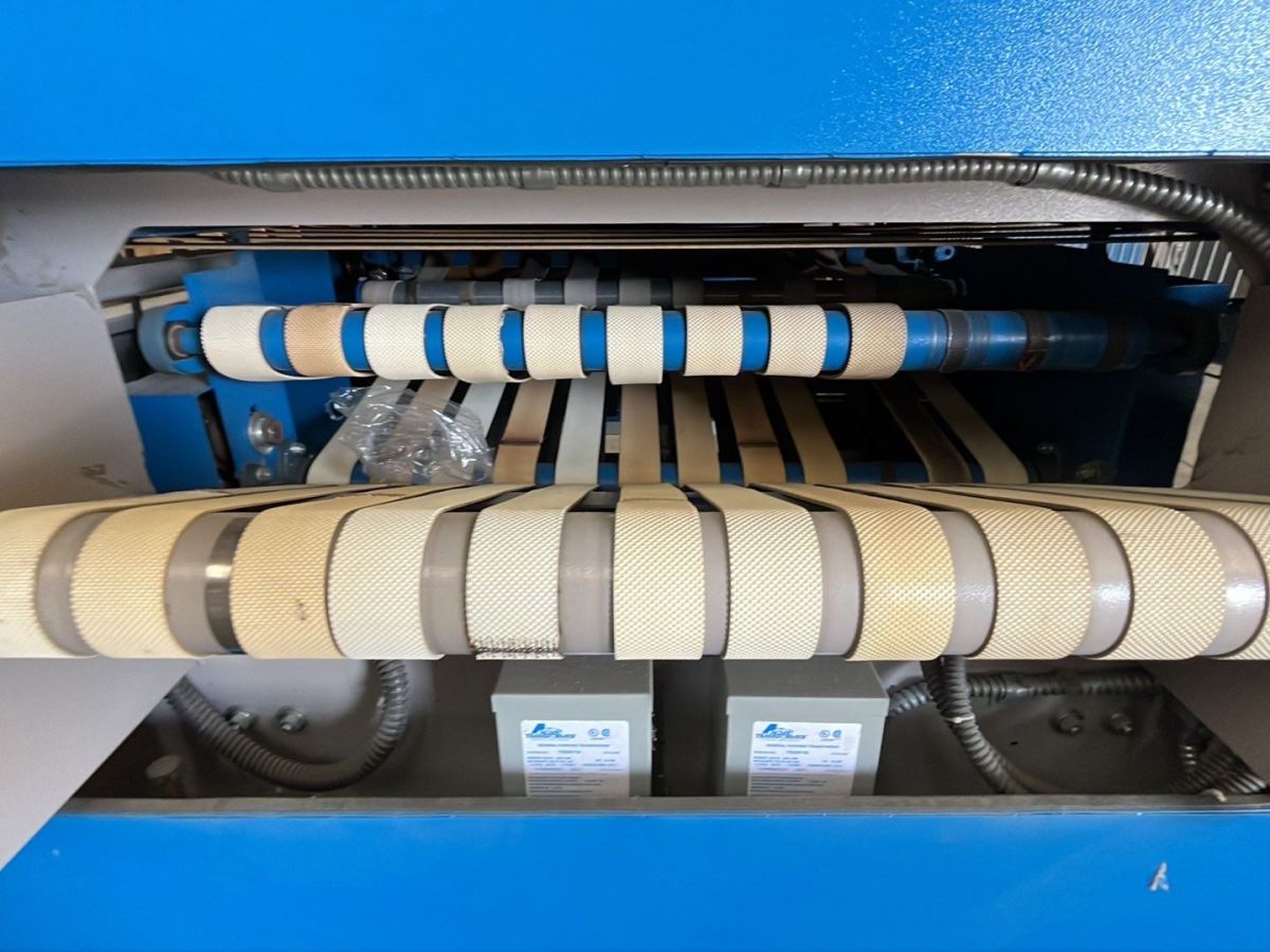 Chicago #Mini-S, Automatic Folder, Side Discharge w/Stacker, 480 V, 2012 - Image 10