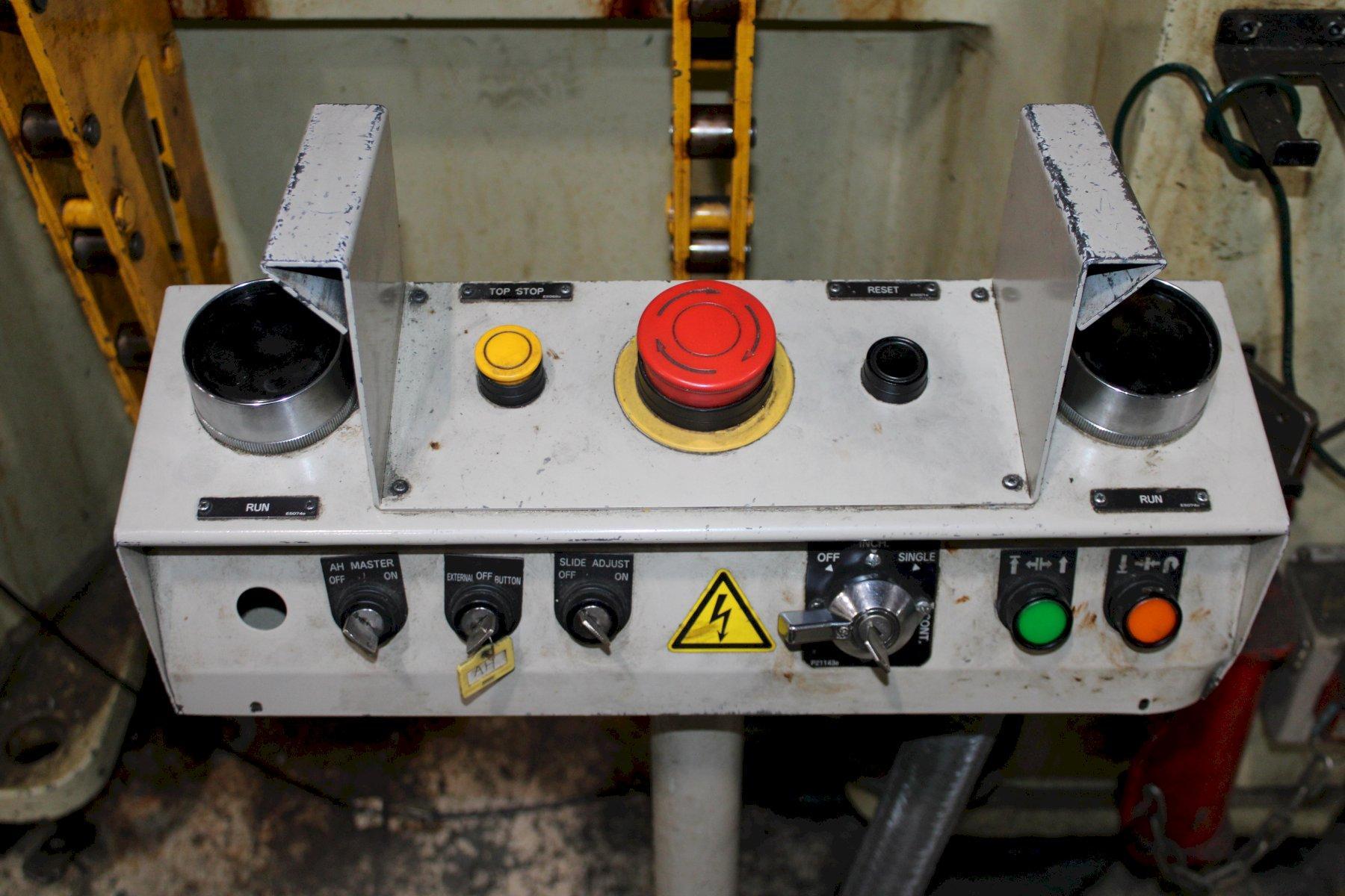 630 Ton, Aida #K1-6300, knuckle joint press, 8.66" stroke, 18.5" Shut Height, 1.94"adj, air clutch & brake - Image 7