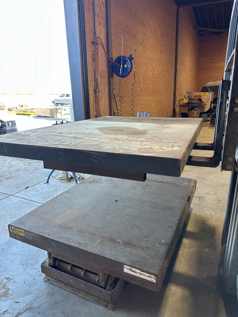 8000 lb. Scissor Lift Table, Excellent Condition - Image 1