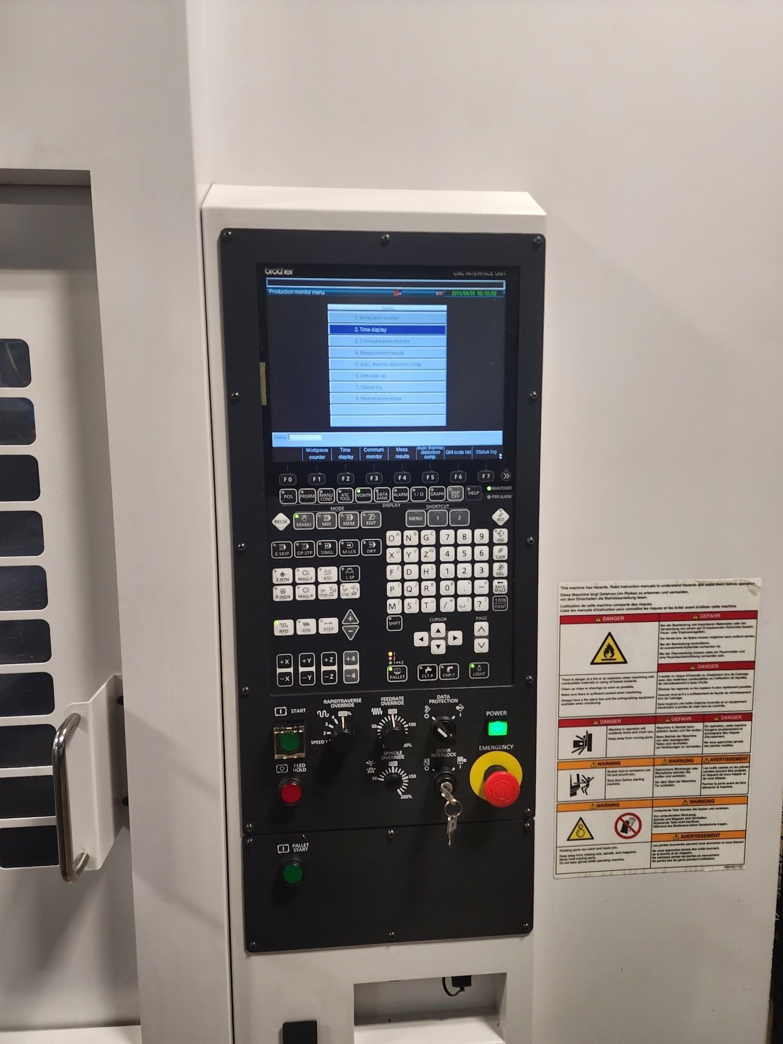 Brother #Speedio-R650X2, 40 ATC, 25.6" X, 16.7" Y, 17.1" Z, 16k RPM, #30, 17 HP, chip conveyor, rotary table - Image 3