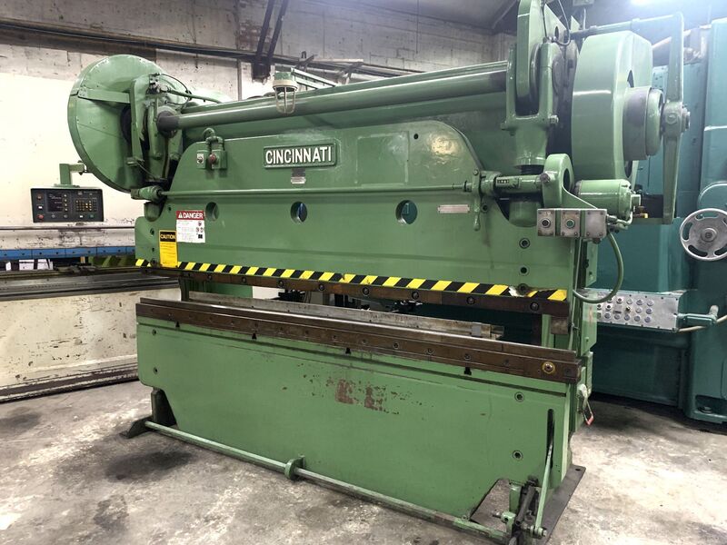 135 Ton, Cincinnati #Series-5, press brake, 8' overall, 78" between housing, 3" stroke, 8" throat, 10 HP - Image 1