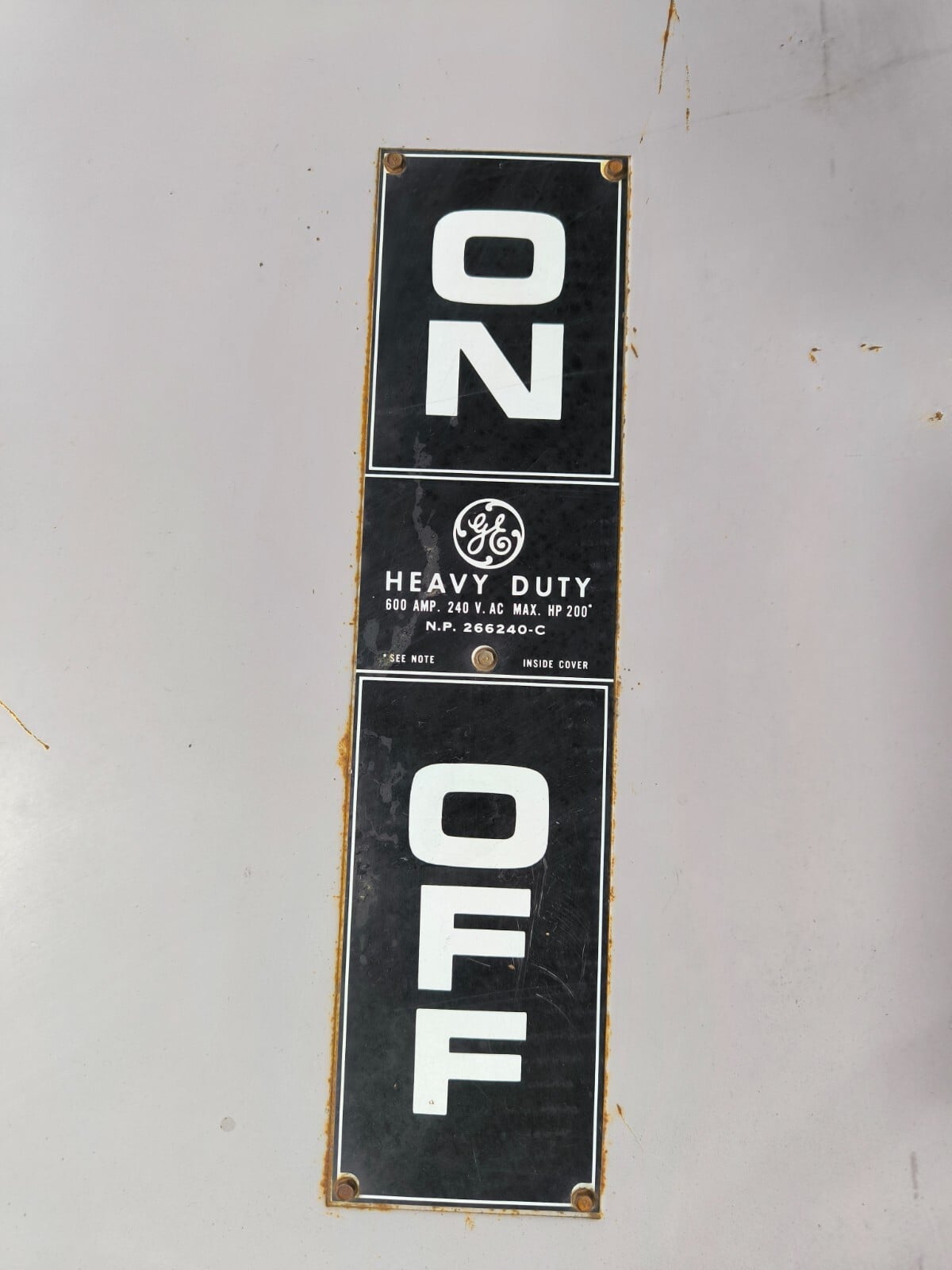 600 Amp. General Electric, TH4326, Safety Disconnect Switch, 3 Pole 240 VAC 250 Volts - Image 4