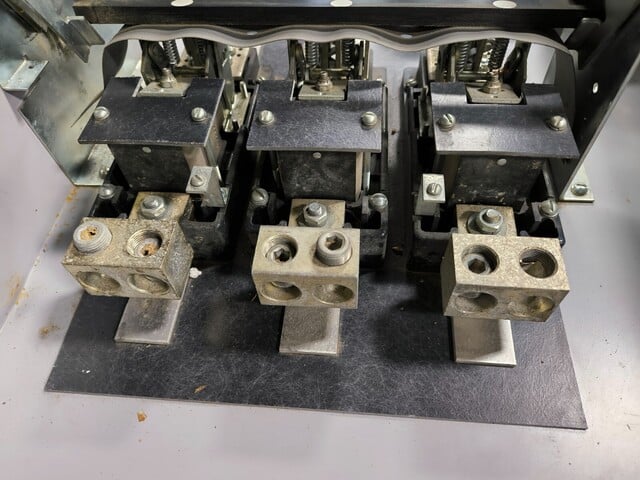 600 Amp. General Electric, TH4326, Safety Disconnect Switch, 3 Pole 240 VAC 250 Volts - Image 7