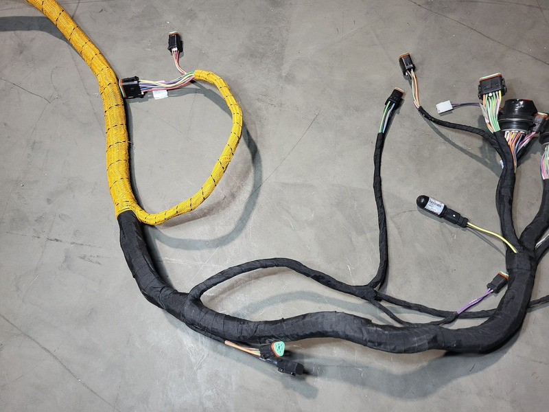 Caterpillar #521-1966, harness asseumbly, new surplus - Image 5