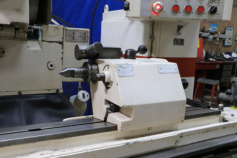 11" x 24.8" Tos Hostivar #BUAJ 28-630, universal cylindrical grinder, 16" x 1-1/2" x 5" wheel, automatic - Image 6
