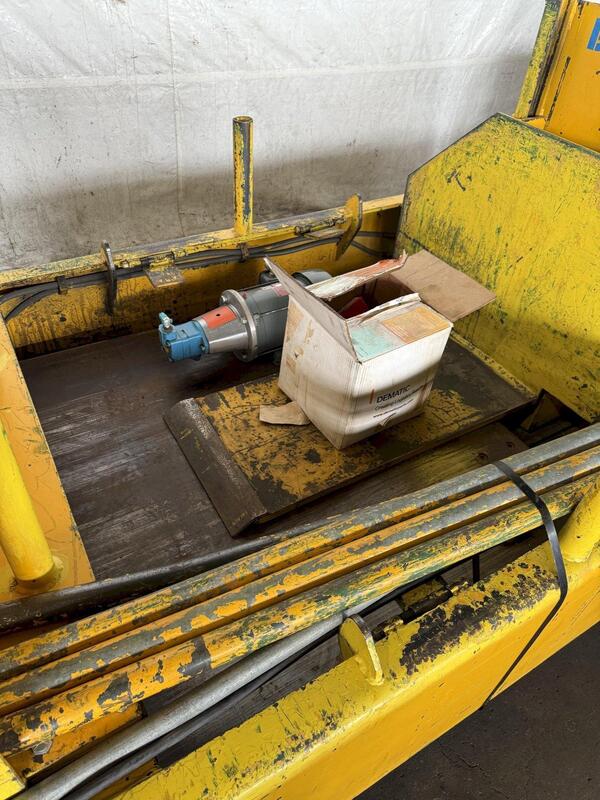 Brudi, hydraulic pallet changer / load transfer station - Image 5