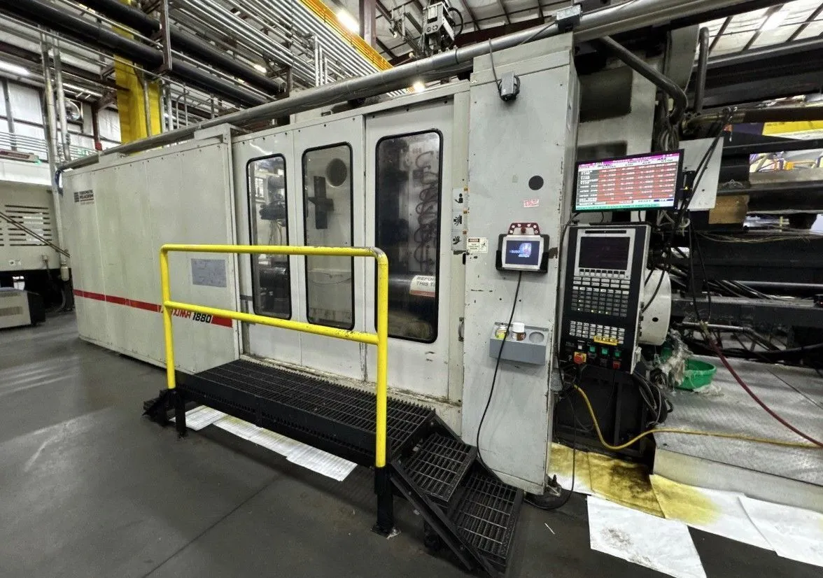 1880 Ton, 540 oz., Cincinnati Milacron #ML1880-540, horizontal plastic injection molding machine, Xstreem ST - Image 3