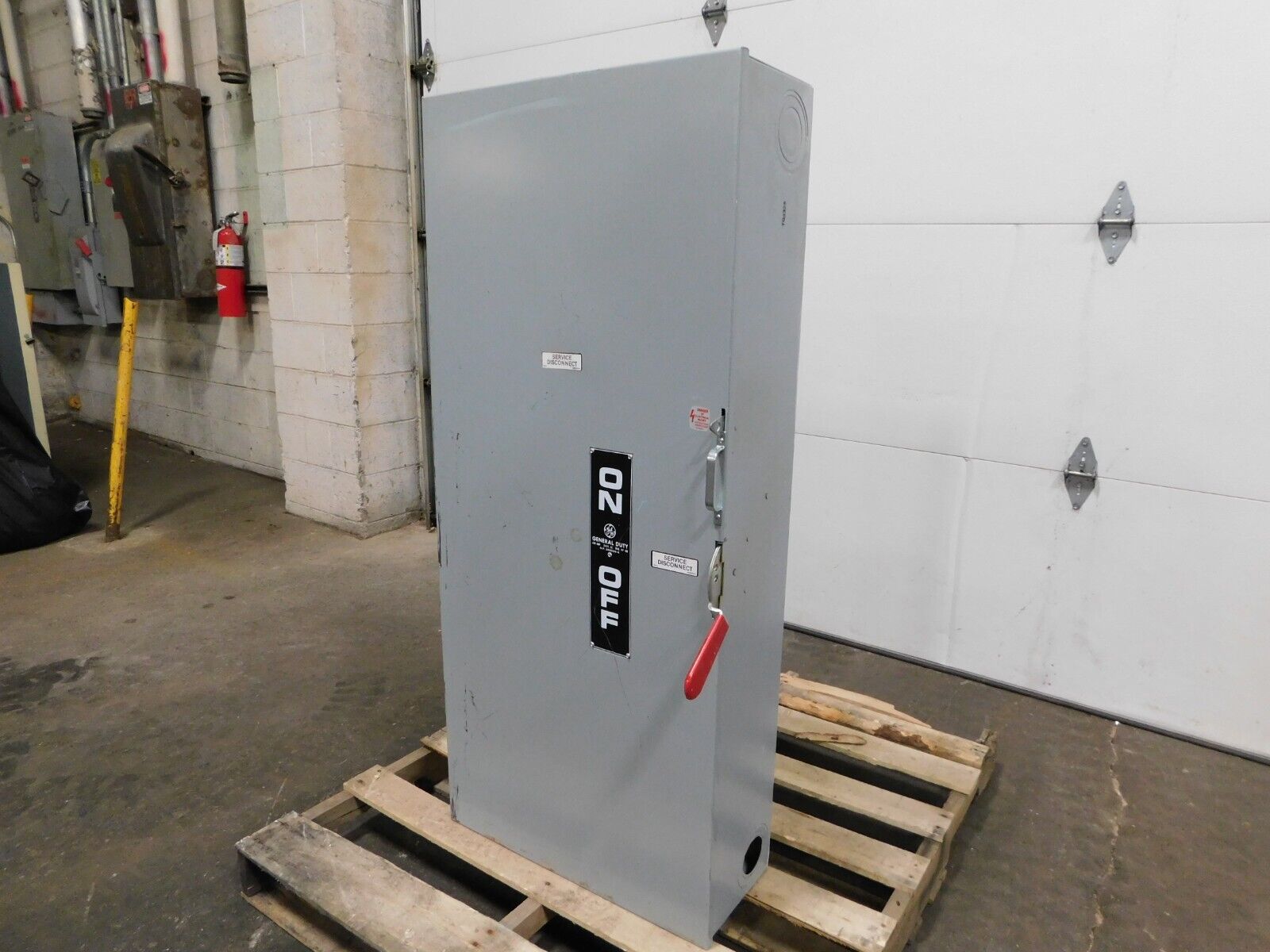 400 Amp. General Electric TG4325 MOD 7 safety switch, 100 HP, 240 VAC - Image 4