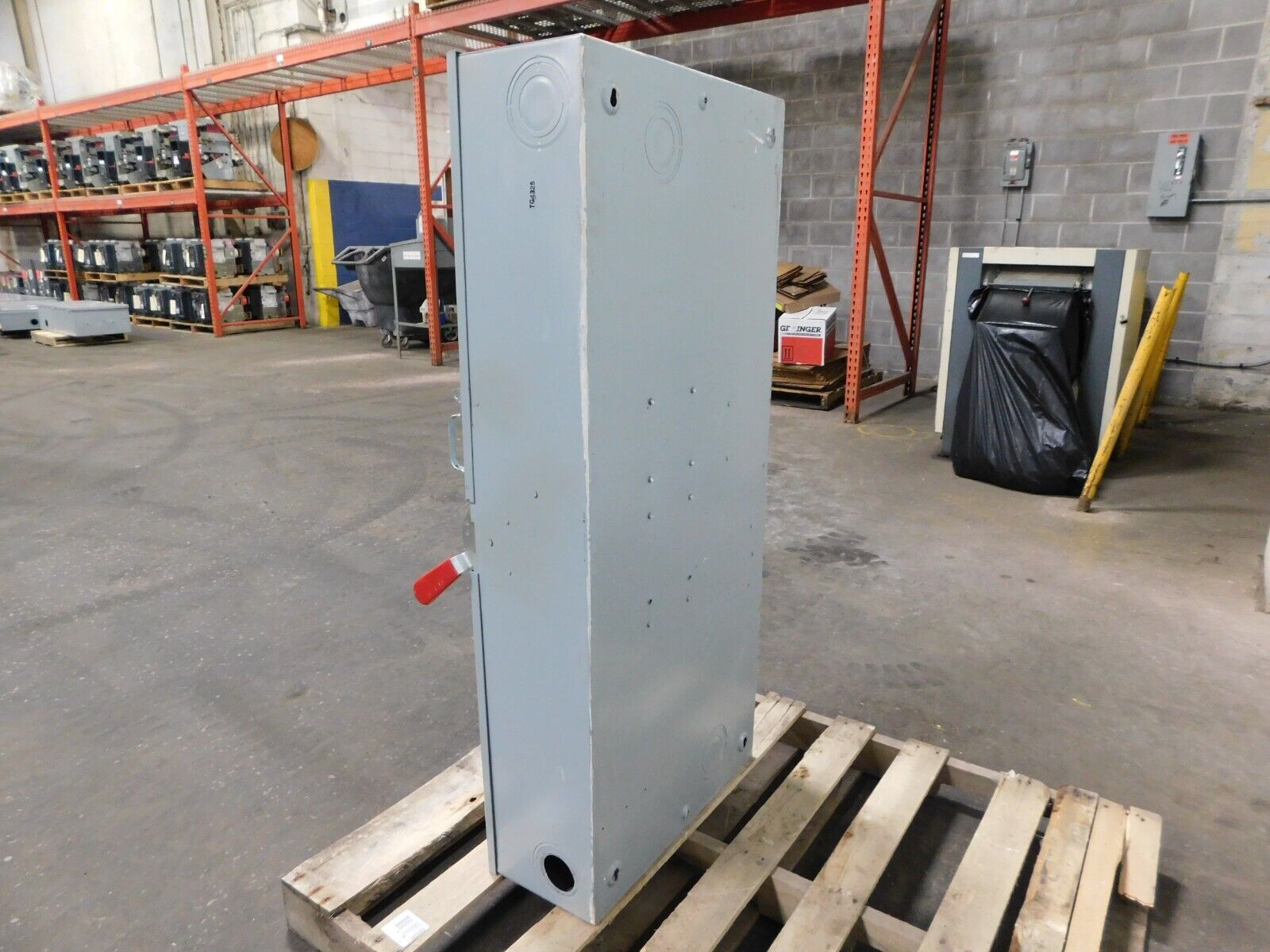 400 Amp. General Electric TG4325 MOD 7 safety switch, 100 HP, 240 VAC - Image 6