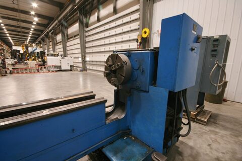 24"/54" x 96"/132" LeBlond, sliding gap bed lathe, 4-jaw 18" chuck, taper attachment - Image 5