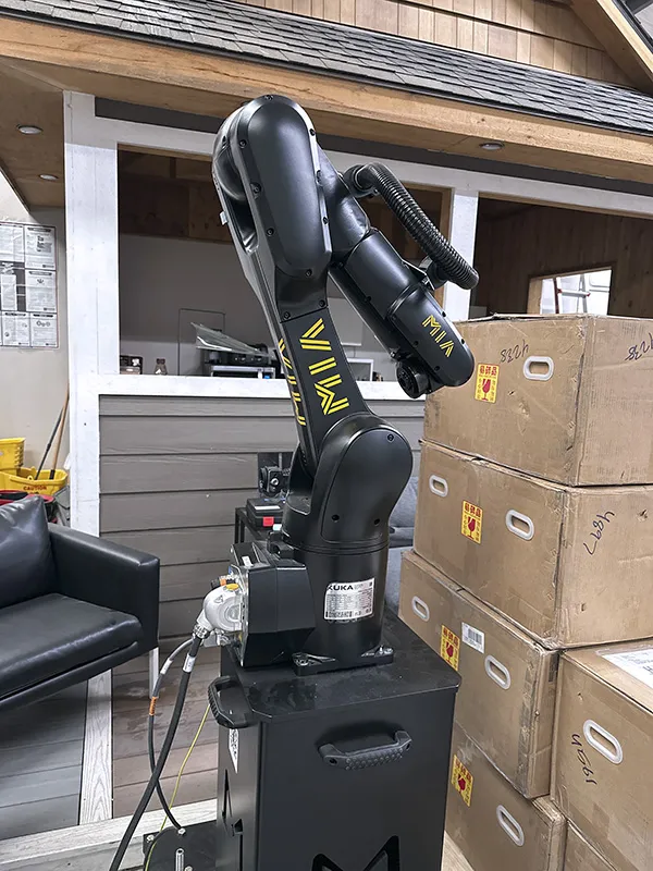 Kuka, kr- 10-1100, articulated robot arm, 11.1 KG payload, 2023 - Image 1