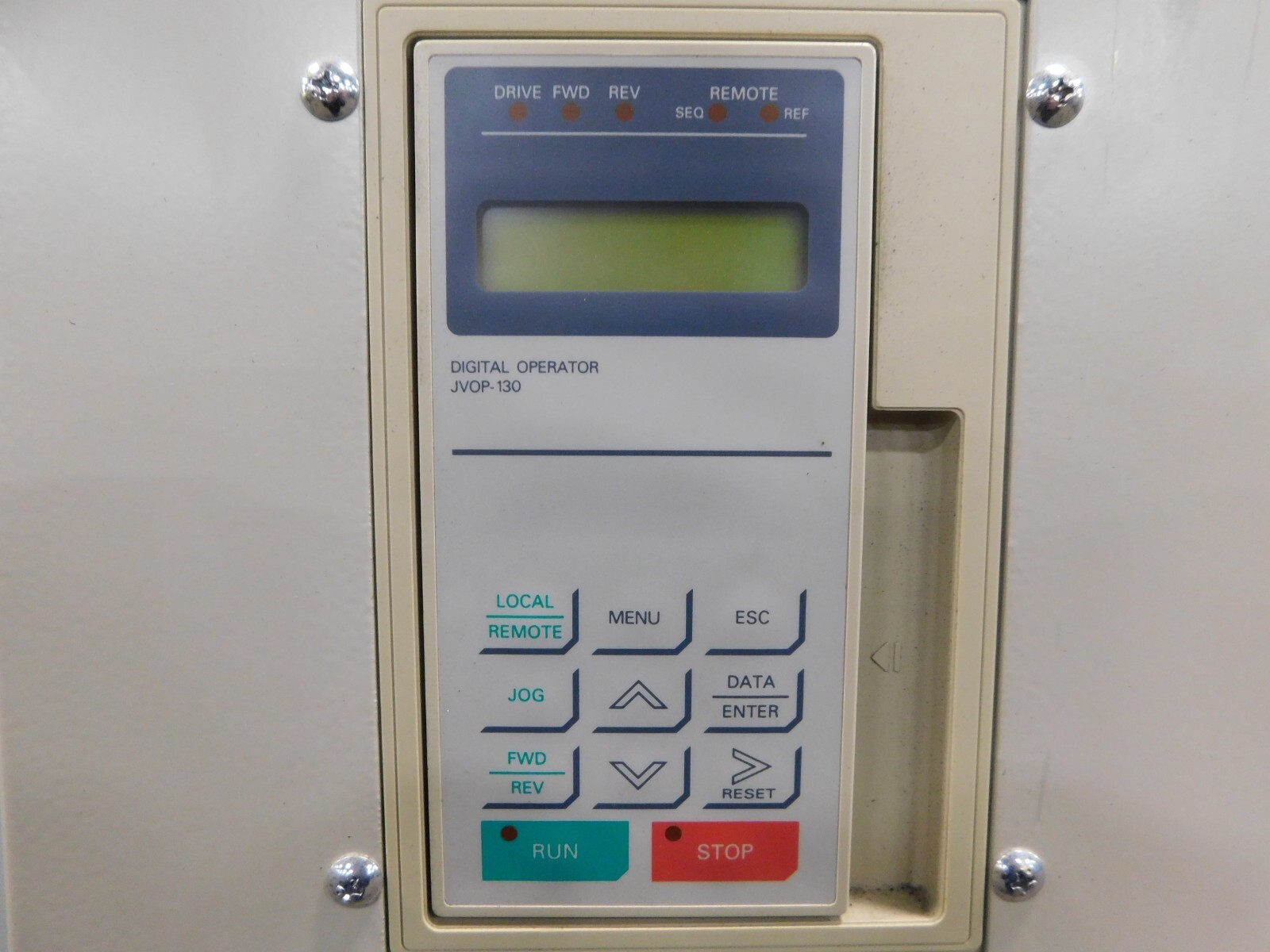 900 HP Yaskawa, G544600CB, Vector VFD drive, 1200 FLA, 480 VAC, 3 phase - Image 8
