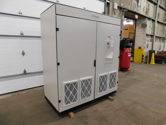 600 HP Yaskawa, G5U4600, Vector VFD drive, 1200 FLA, 480 VAC, 3 phase - Image 2