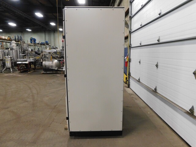 600 HP Yaskawa, G5U4600, Vector VFD drive, 1200 FLA, 480 VAC, 3 phase - Image 4