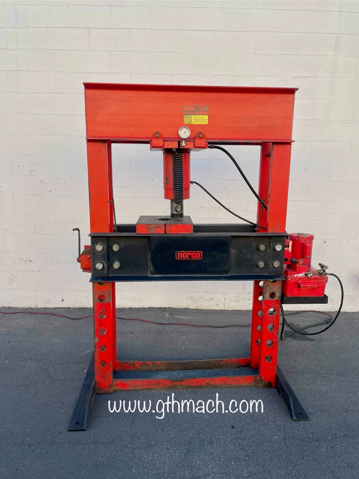 110 Ton, Norco #78110A, H-frame Hydraulic Shop Press, 9" bed rail, 10.25"ram travel - Image 1