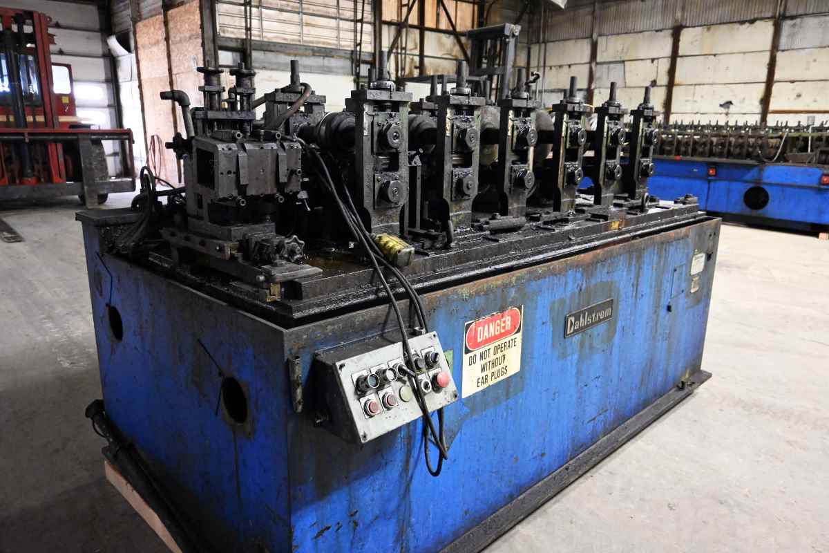 24 Stand, Dahlstrom #400-18UD/400-6UD, rollformer, 1-1/2" shaft diameter, 14" roll space, 13.5" horizontal - Image 8