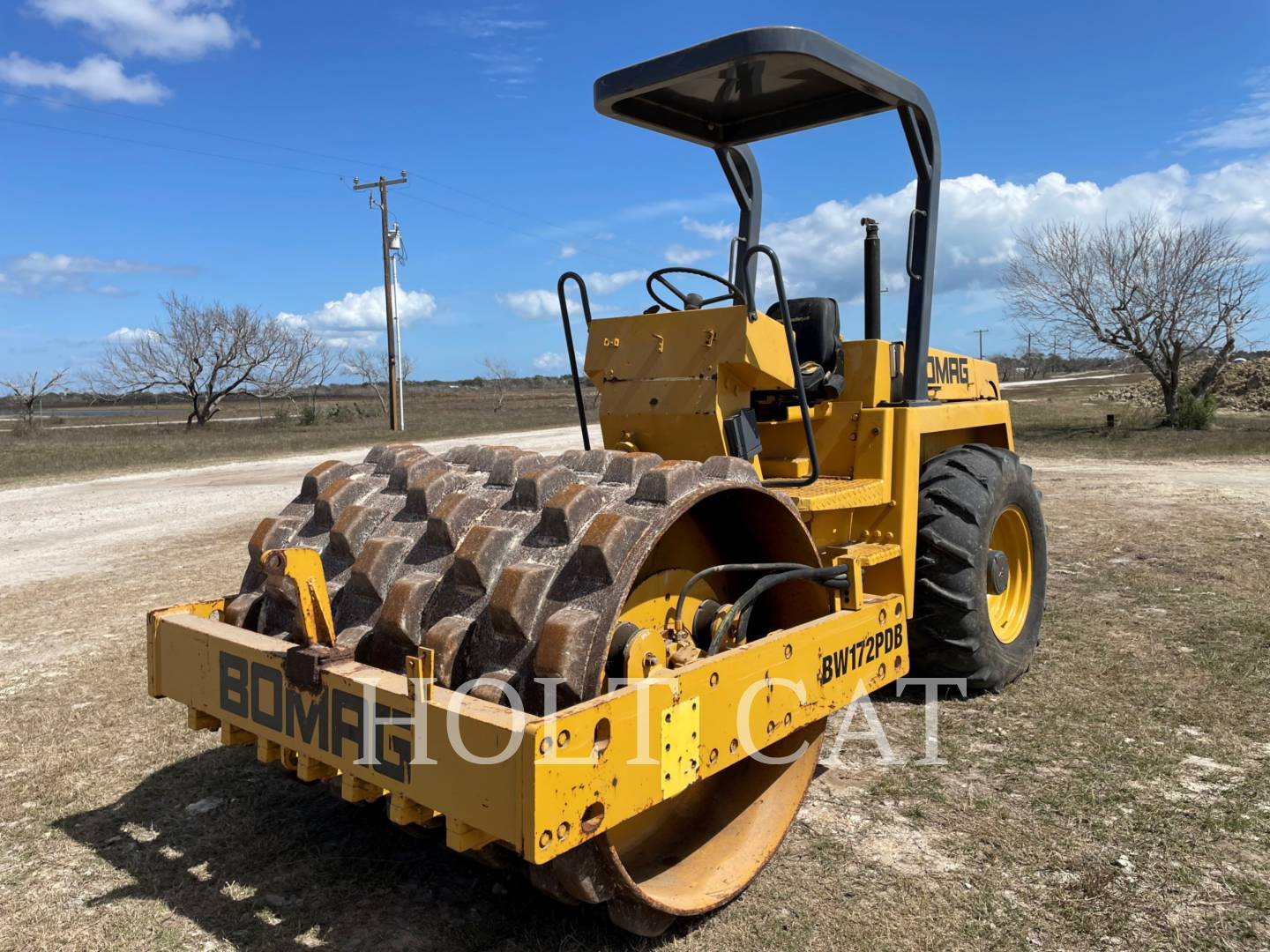 Bomag BW172PDB-2, Vibratory Single Drum Pad, 2841 hours, S/N: 136520511004, 1999 - Image 1