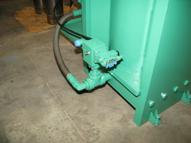 300 Ton, 24" x 24", up-acting, slab-side, 33" daylight, 20" stroke, some valves, 87" tall, #1998 - Image 4