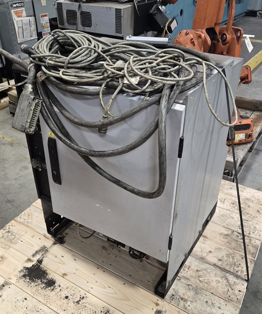 ABB, IRB 2400-M2004, Robot, 50-60 Hz, 5 Amps, 600 V, 2011 - Image 5