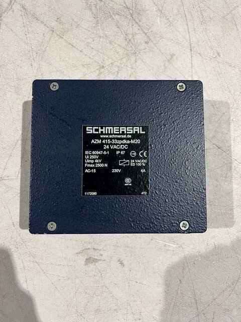4 Amp. Schmersal #AZM-415-33ZPDKA-M20, Safety Interlock Switch, 24 VAC/DC, 230 V - Image 1