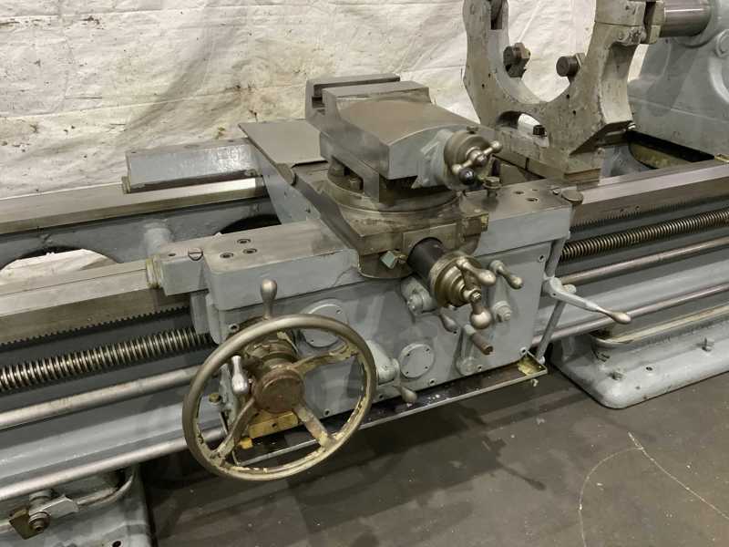 38" x 132" Lehmann, engine lathe, 4-jaw 30" chuck, 20 HP, coolant with chip pans, taper attachment - Image 10