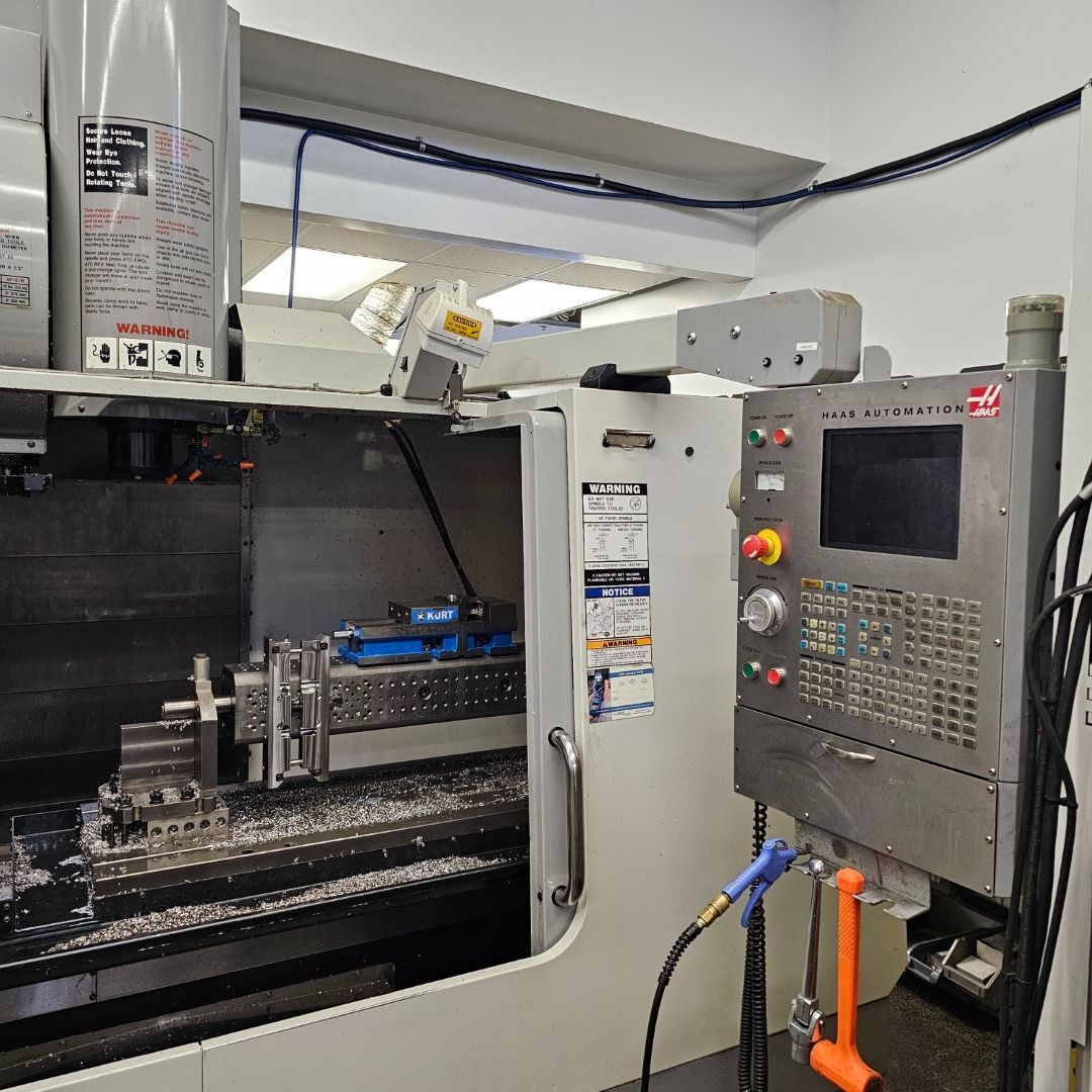 Haas #VF-3SS, vertical machining center, 24+1 automatic tool changer, 40" X, 20" Y, 25" Z, 12000 RPM, #40 - Image 2
