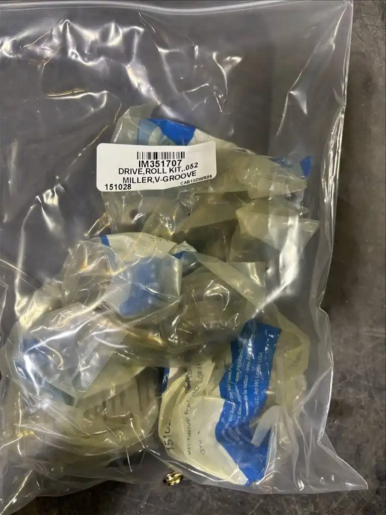Motoman, lot of welding robot spare parts - Image 3