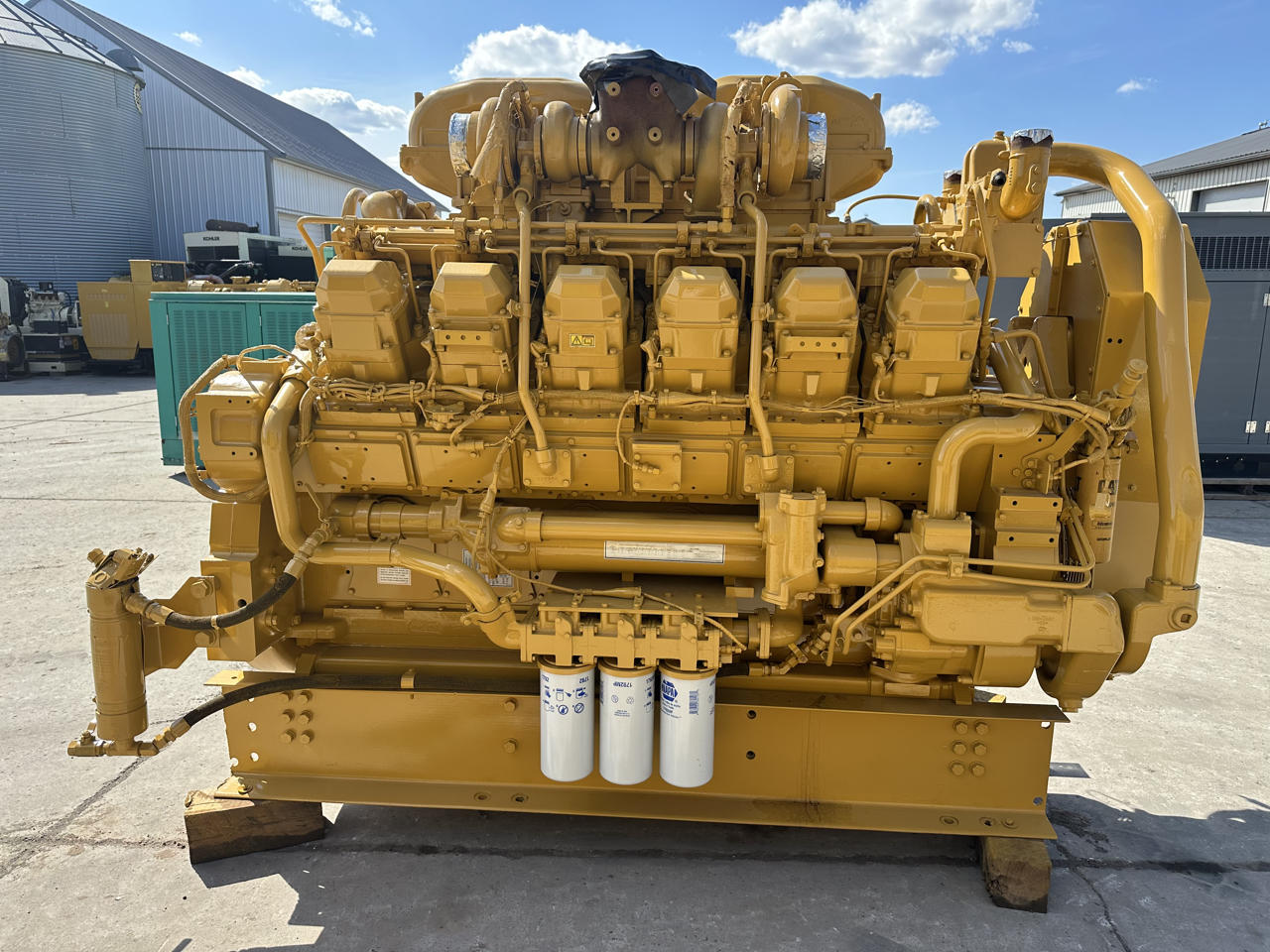 Caterpillar #3512B, industrial engine take out of generator set, 750 hours, 2000 - Image 4